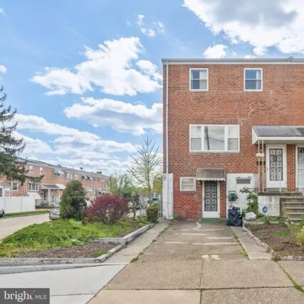 Buy this 3 bed condo on 7313 Bunting Place in Philadelphia, PA 19153