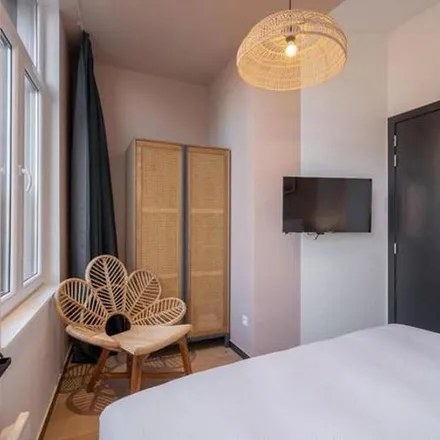 Rent this 2 bed apartment on Aalmoezenierstraat 28 in 2000 Antwerp, Belgium