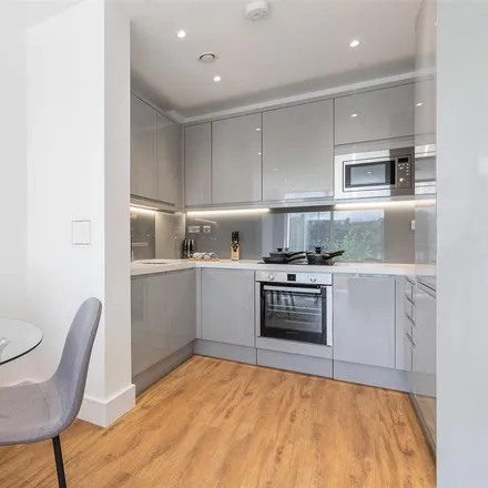 Image 3 - West Gate, London, W5 1UL, United Kingdom - Apartment for rent