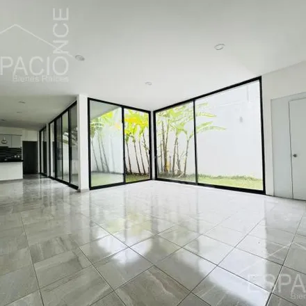 Buy this 3 bed house on Calle Paseo de la Reforma in Fracc. Junto Al Río, 62584 Cuernavaca