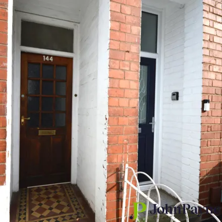 Image 5 - 144 Earlsdon Avenue North, Coventry, CV5 6FZ, United Kingdom - Townhouse for rent