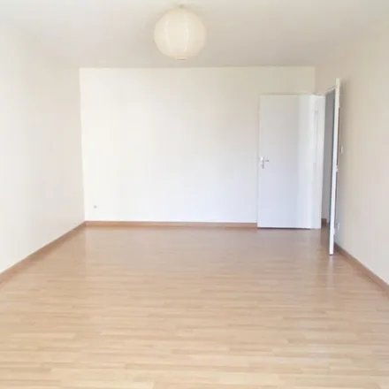 Rent this 3 bed apartment on 56 bis Route d'Angers in 49000 Écouflant, France