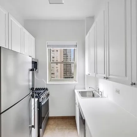 Rent this 2 bed apartment on 315 East 56th Street in New York, NY 10022
