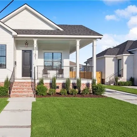 Image 2 - 5139 Painters Street, New Orleans, LA 70122, USA - House for sale