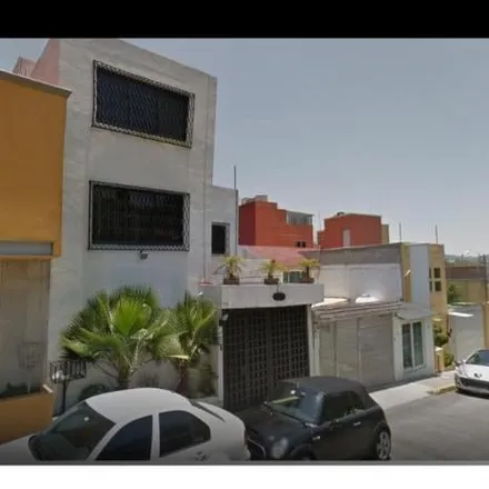 Buy this 3 bed house on Avenida Paseo Lomas Verdes in Colonia Lomas Verdes 3ra Sección, 53129 Naucalpan de Juárez