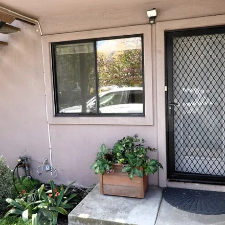 Image 2 - 481 36th Street, Unit 481 - Duplex for rent