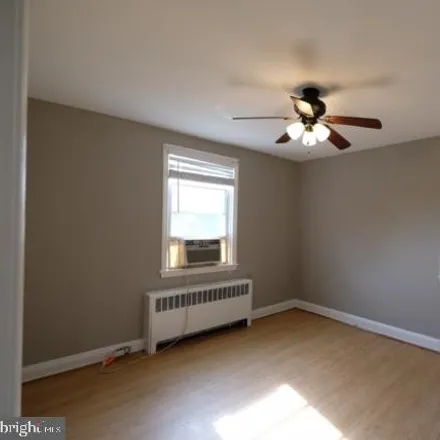 Image 4 - 6117 Parkway Drive, Baltimore, MD 21212, USA - Townhouse for sale