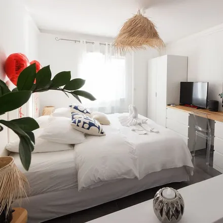 Rent this 1 bed apartment on 83570 Montfort-sur-Argens