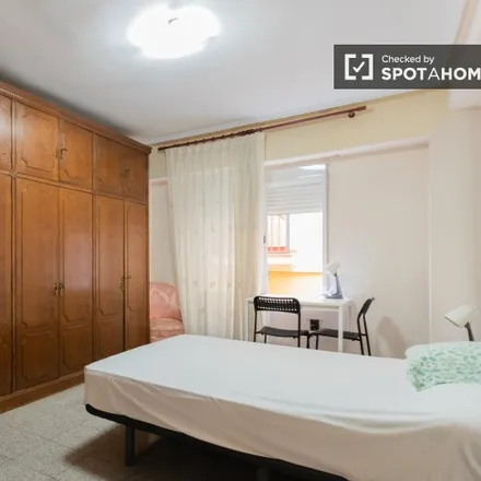 Rent this 6 bed room on Valenciaflats Torres de Quart in Carrer de Palomar, 12