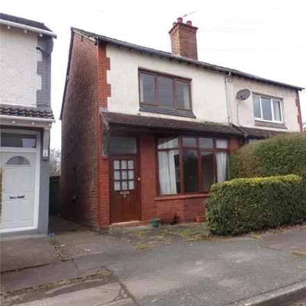 Buy this 2 bed duplex on Oak Road in Cheshire West and Chester, CH66 7NP
