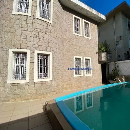 Rent this 5 bed house on Rua Vergueiro Steidel in Embaré, Santos - SP