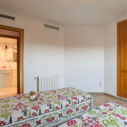 Image 3 - Carrer de Góngora, 9, 16015 Valencia, Spain - Apartment for rent