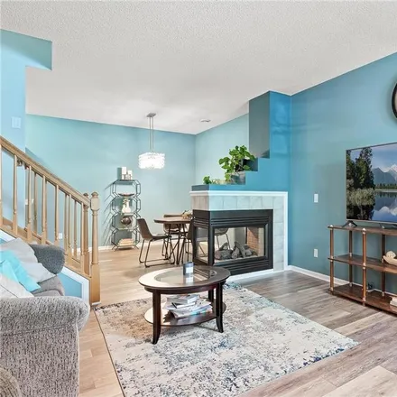 Image 4 - 9132 Holly Lane North, Maple Grove, MN 55311, USA - Townhouse for sale