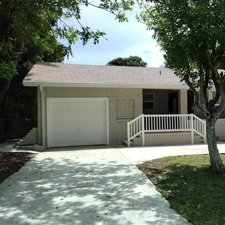 Buy this 3 bed house on 1905 14th Avenue West in Bradenton, FL 34205