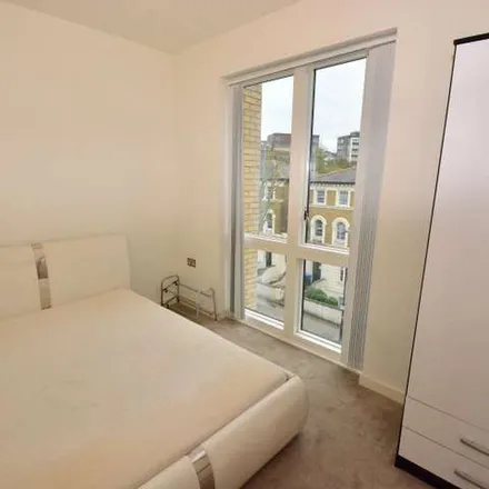 Image 4 - Wells Court, Bristol Walk, London, NW6 5FH, United Kingdom - Apartment for rent