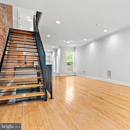 Image 5 - 2318 East Fairmount Avenue, Baltimore, MD 21224, USA - Townhouse for sale