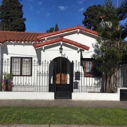 Buy this 3 bed house on Francisco Drumond 552 in Adrogué, Argentina