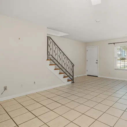 Image 5 - 723 East College Avenue, Tallahassee, FL 32301, USA - Townhouse for sale