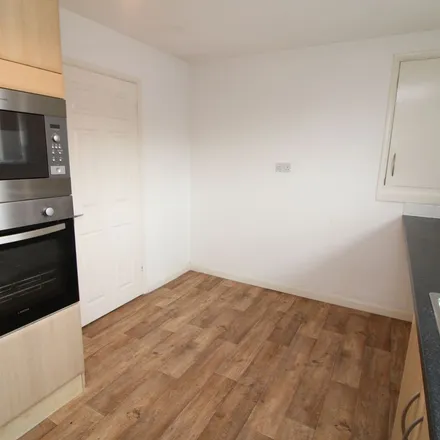 Image 1 - Thirlwell Gardens, Carlisle, CA1 2BX, United Kingdom - Apartment for rent