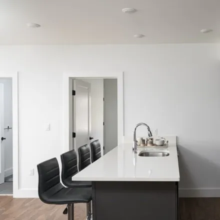 Image 4 - 24 Hichborn Street, Boston, MA 02135, USA - Apartment for rent