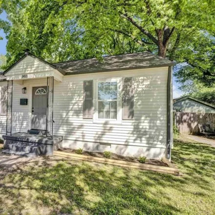 Buy this 2 bed house on 1418 Weymouth Street in Memphis, TN 38108