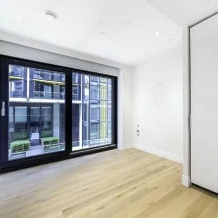 Image 7 - Riverlight One, Nine Elms Lane, Nine Elms, London, SW11 7AX, United Kingdom - Apartment for rent