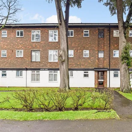 Rent this 4 bed apartment on 1-12 Velyn Avenue in Chichester, PO19 7UP