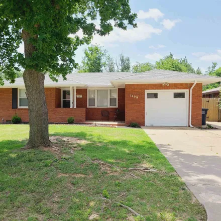 Buy this 3 bed house on 1362 West Thompson Avenue in Enid, OK 73703