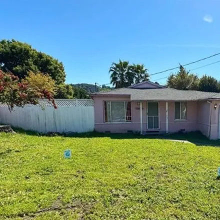 Buy this 3 bed house on 2482 Alamo Street in Pinole, CA 94564