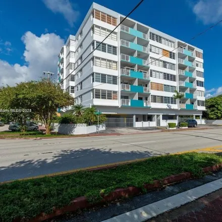 Image 1 - 8000 Harding Avenue, Miami Beach, FL 33141, USA - Condo for rent