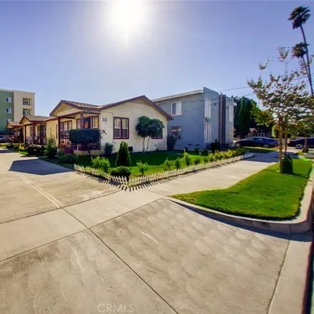 Image 5 - 826 West 69th Street, Los Angeles, CA 90044, USA - Townhouse for sale