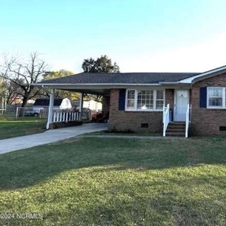 Buy this 3 bed house on 442 Halifax Street in Clinton, NC 28328