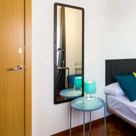 Rent this 1 bed room on Madrid in Costanilla de los Ángeles, 12