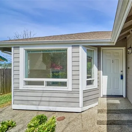 Image 5 - 4683 43rd Street Northeast, Tacoma, WA 98422, USA - House for sale