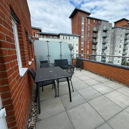 Image 4 - Oceana Boulevard, Briton Street, Southampton, SO14 3HU, United Kingdom - Apartment for rent