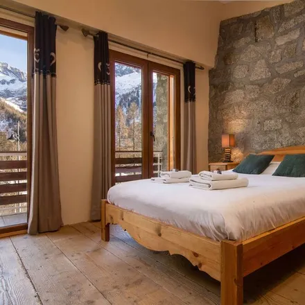 Rent this 2 bed house on Argentière in 84 Rue Charlet Straton, 74400 Chamonix-Mont-Blanc