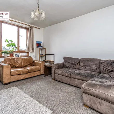 Rent this 3 bed apartment on Warwick Grove in Upper Clapton, London