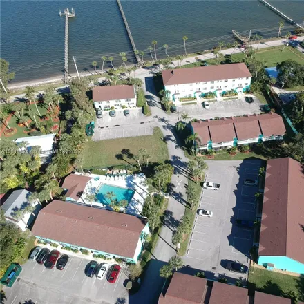 Image 2 - 13515 South Indian River Drive, Fort Pierce, FL 34957, USA - Condo for sale