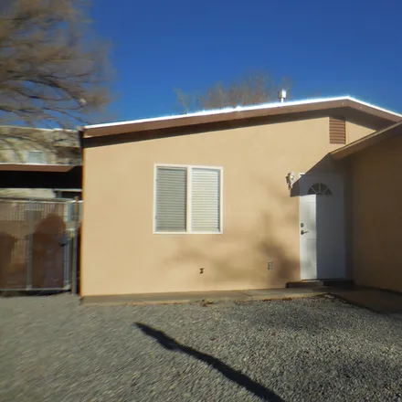 Rent this 3 bed house on 632 Mountain View Avenue Northeast in Albuquerque, NM 87123