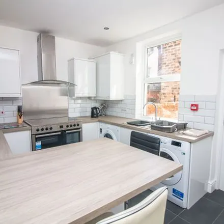 Rent this 4 bed townhouse on Cotswold Street in Liverpool, L7 2PY