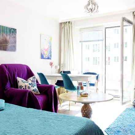 Rent this 1 bed apartment on Kochhannstraße 37 in 10249 Berlin, Germany