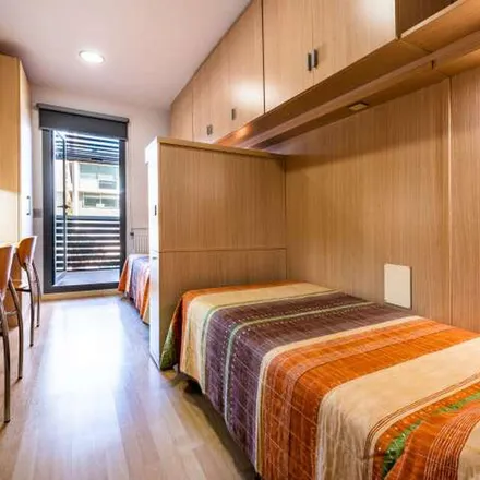 Image 9 - Ronda del General Mitre, 24, 08001 Barcelona, Spain - Apartment for rent