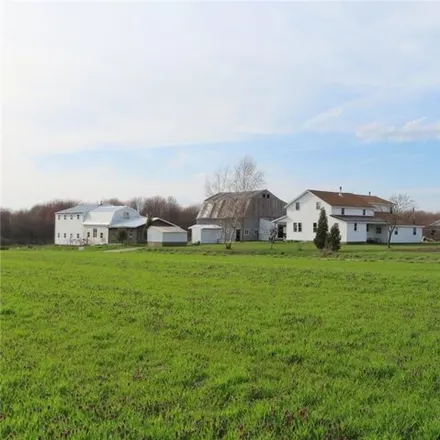 Buy this 6 bed house on 3516 Wheeler Road in Waring, Conneaut Township