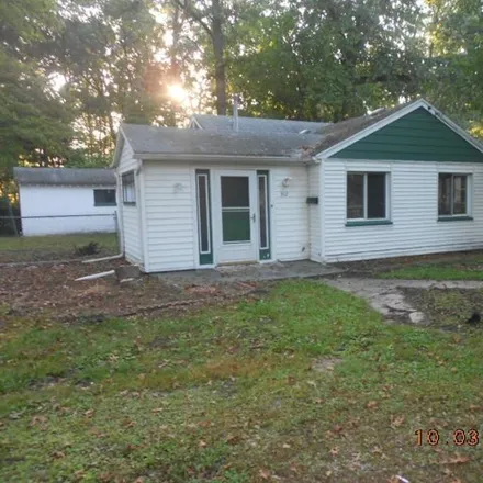 Buy this 3 bed house on 334 Hayes Road in Toledo, OH 43615