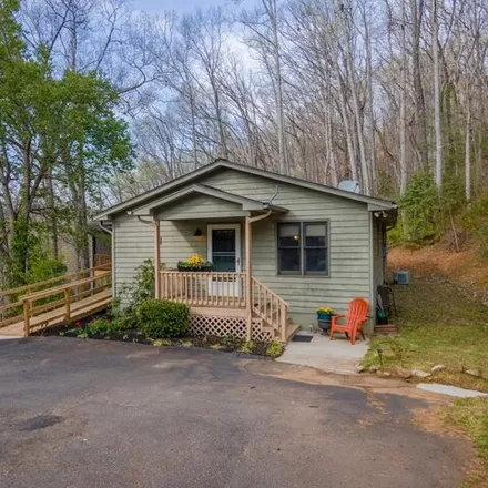 Buy this 2 bed house on 214 Country Road in Macon County, NC 28734