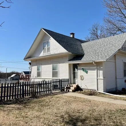 Buy this 4 bed house on 265 West Main Street in Mankato, KS 66956