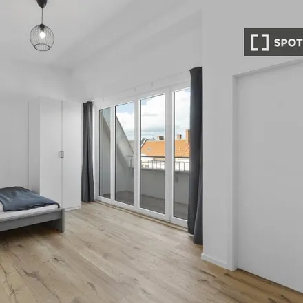 Rent this 2 bed room on Turiner Straße 4 in 13347 Berlin, Germany