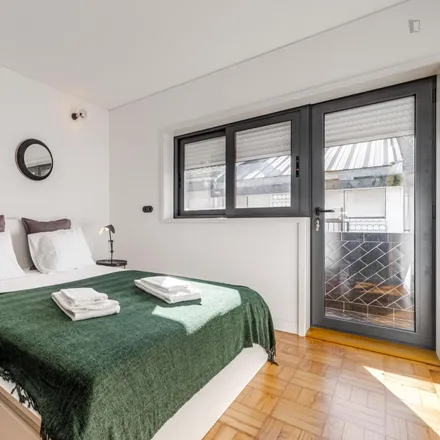 Rent this 2 bed apartment on Rua Cabo Borges in 4430-329 Vila Nova de Gaia, Portugal