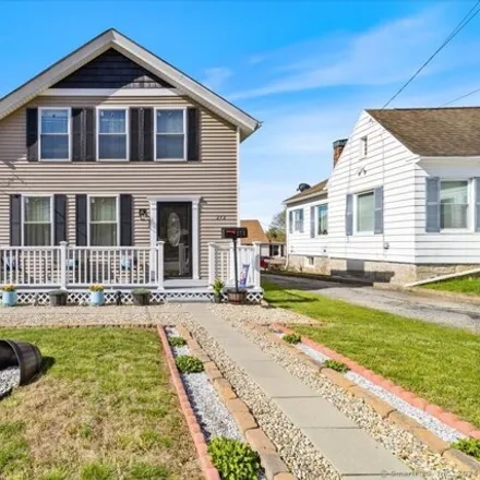 Buy this 3 bed house on 272 Bayonet Street in New London, CT 06320
