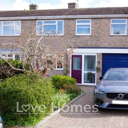 Buy this 5 bed duplex on Tabor Close in Harlington, LU5 6PF